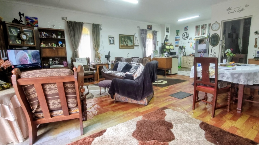 4 Bedroom Property for Sale in Deneysville Free State